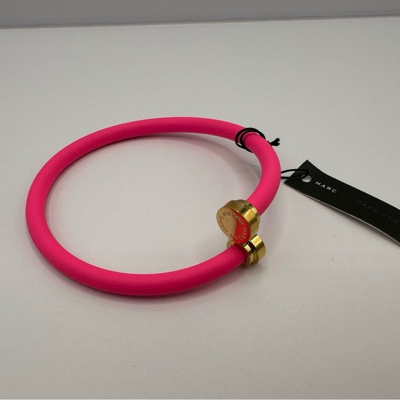 Marc By Marc Jacobs Knockout Pink Bracelet - One Size NWT Retail $48 - Picture 9 of 11